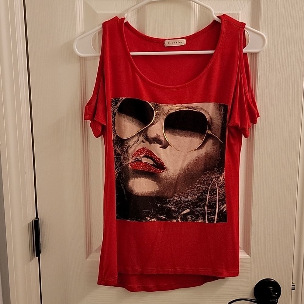 𝅺red Occasion top